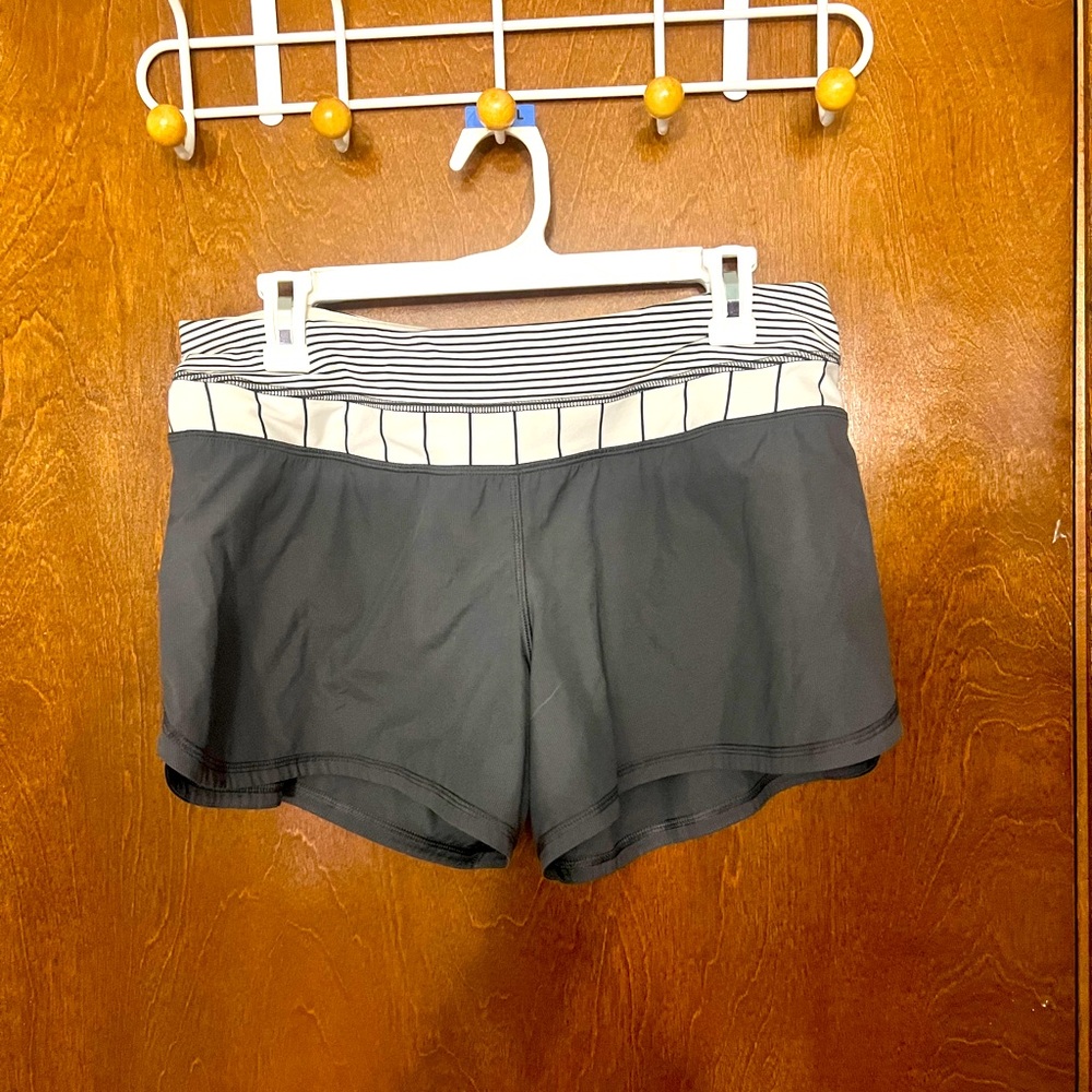 Lululemon Groovy run shorts